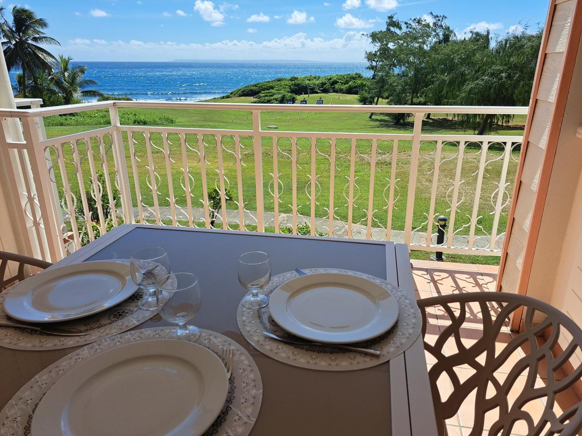 Grand Studio Vue Mer Exceptionnelle, Piscines, Plages. Sainte-Anne  Exterior photo