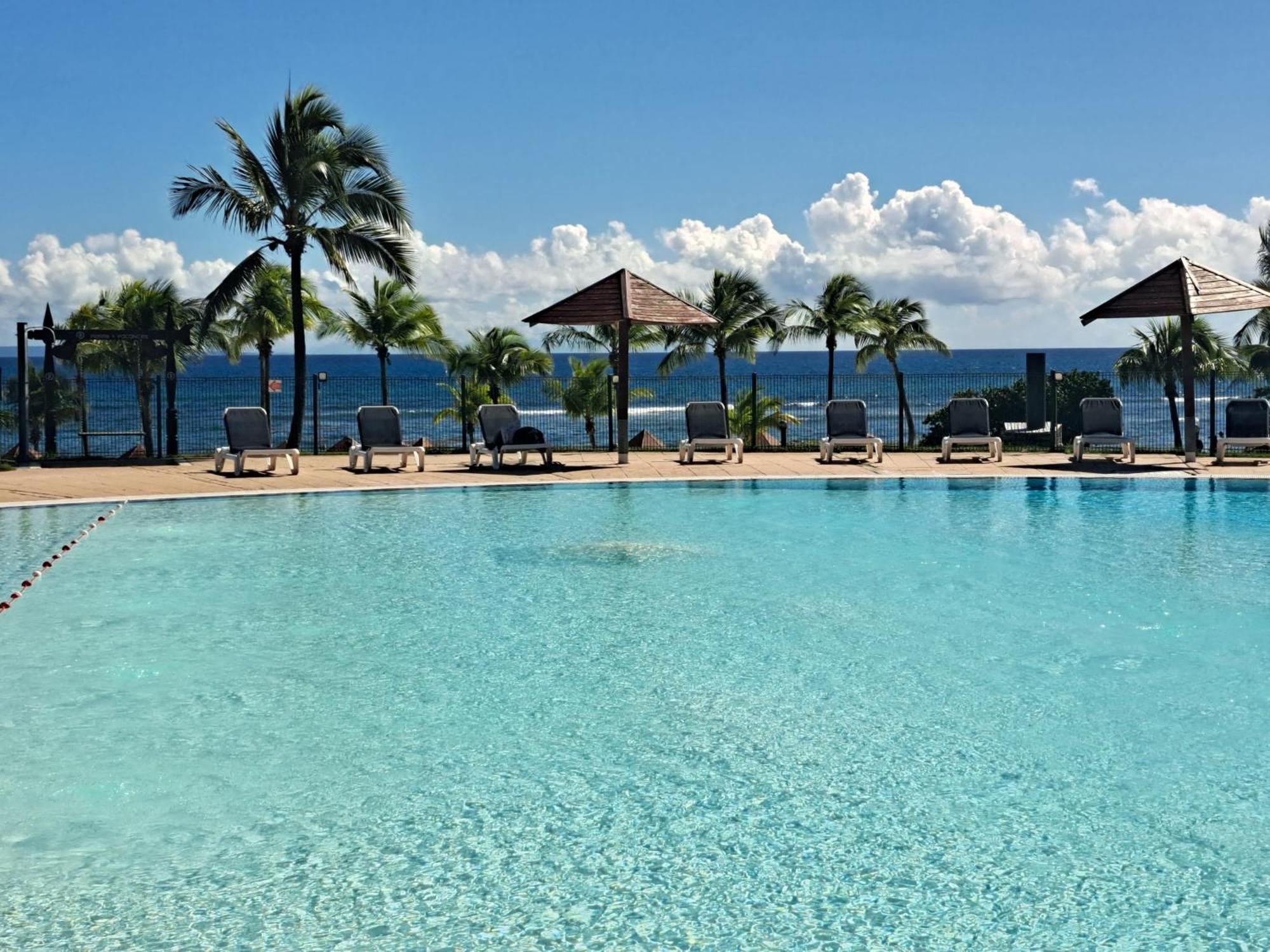 Grand Studio Vue Mer Exceptionnelle, Piscines, Plages. Sainte-Anne  Exterior photo